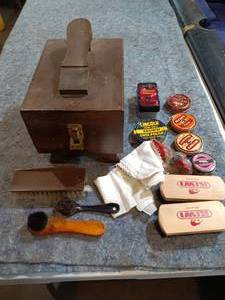 lot 117 image: Wood Shoe Shine box waccessories