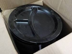 lot 5 image: 9 Black Plastic Plates - guessing ...