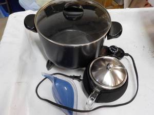 lot 11 image: Presto Cookware and more...