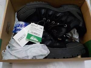 lot 51 image: Itasca WaterProof size 10 Shoes...