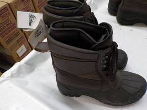 lot 58 image: Itasca size 10 Insulated Boots...