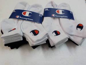 lot 139 image: 16 pr Champion Youth Quarter Socks ...