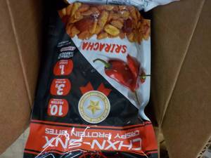 lot 165 image: 7 ct 7.4 oz bags CHXN-SNX Sriracha ...