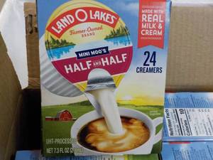 lot 251 image: Land O Lakes 6 ct Half and Half- 24...