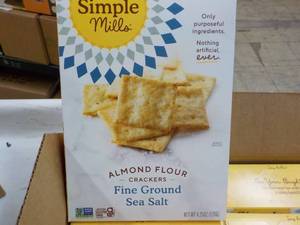 lot 298 image: 12 ct Triscuit Original Crackers p...