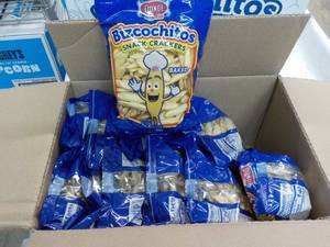 lot 306 image: 12 ct Donde Bizcochitos Snack Crack...