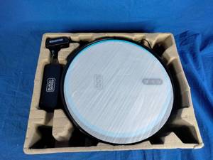 lot 68 image: BlackDecker ROBOSERIES Robot Vacuum with Mapping Technology