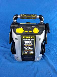 lot 91 image: Stanley 500-Amp Jump Starter with Compressor