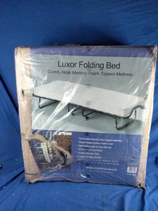lot 93 image: Luxor Deluxe Memory Foam Folding Rollaway Bed