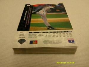 lot 33 image: BASEBALL CARDS