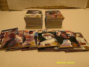 lot 39 image: BASEBALL SET