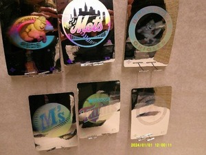 lot 42 image: HOLOGRAM TEAM LOGO STICKER BASEBALL CARDS