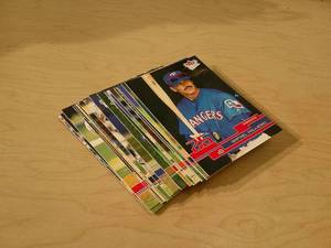 lot 67 image: BASEBALL CARDS