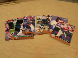 lot 78 image: BASEBALL CARDS