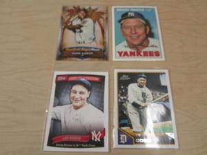 lot 124 image: BASEBALL CARDS
