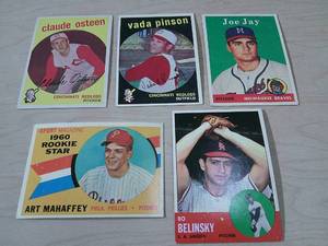 lot 156 image: BASEBALL CARDS