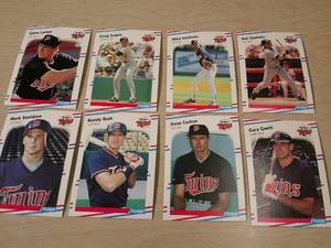 lot 184 image: BASEBALL CARDS MN TWINS