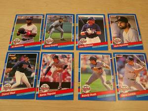lot 185 image: MN TWINS BASEBALL CARDS
