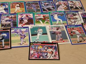 lot 187 image: BASEBALL CARDS