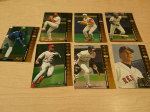 lot 198 image: UPPER DECK 1994 BASEBALL