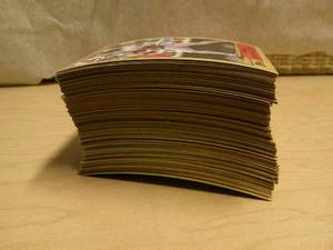 lot 220 image: 1987 TOPPS  BASEBALL CARDS