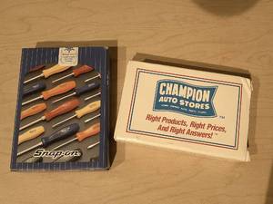 lot 260 image: SNAP ON AND CHAMPION PLAYING CARDS