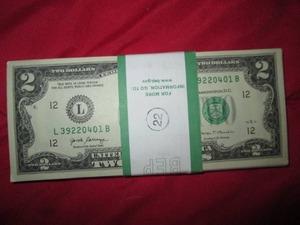 100 {$200.00} Mint Consecutively numbered and banded $2.00 bills from the Federal Reserve