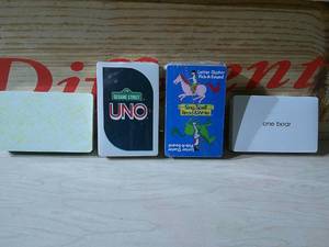 lot 300 image: VINTAGE KIDS CARD GAMES