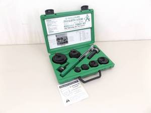 Like New in Original Case Greenlee Knockout Punch Set