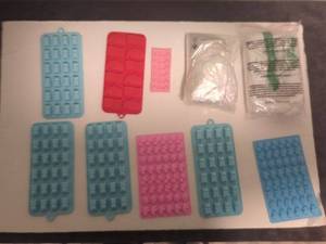 Assorted Gummi Molds with Sanitary Gloves