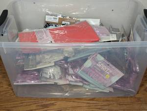 Large Mixed Bin - Spritz Party Packs - BannersNoise MakersBackdropsHatsetc