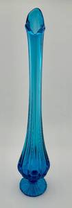 lot 6 image: L.E. Smith Blue Pedestal Swung Vase 17 Tall