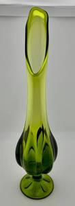 lot 13 image: Viking Glass Swung Vase 6 Petal Avocado 18.5 Tall