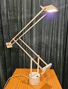 lot 42 image: Artemide Tizio Desk Lamp