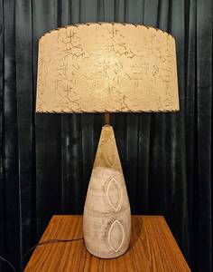 lot 43 image: Mid Century Modern Lamp Ceramic Base