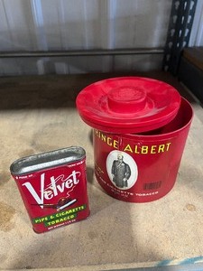 Tobacco Containers