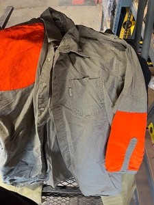 Hunting Clothes Sweat Shirt    large  shirt    36X32 pants