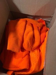 Hunting Clothes  Hats  camo and orange  gators  mitten  for both hands