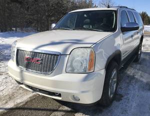 2010 GMC Yukon XL 4X4