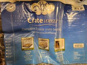 lot 108 image: 3 Piece Pet Crate Bedding Kit