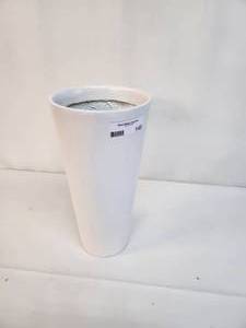 lot 140 image: Resin VasePlanter