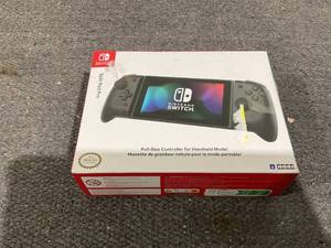 lot 161 image: HORI Nintendo Switch Split Pad Pro Ergonomic Controller for Handheld Mode