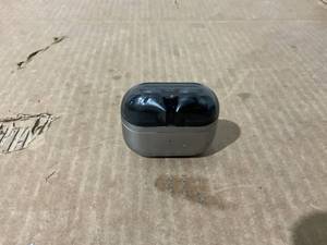 lot 265 image: Samsung Galaxy Buds3 Wireless In Ear Earbuds with Charging Case, Silver