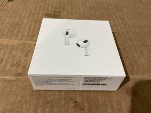 lot 317 image: Apple AirPods (3rd Generation)