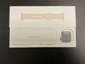 lot 46 image: Apple Watch SE (2nd Gen) GPS 40mm Smartwatch with Starlight Aluminum Case