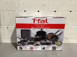 lot 520 image: T-fal Kitchen Solutions, 22 Piece Non-Stick Pots and Pans Cookware Set