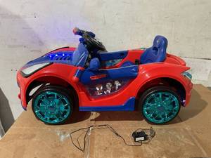 lot 349 image: Spiderman-marvel 6 Volt Spider-man Super Car for Kids
