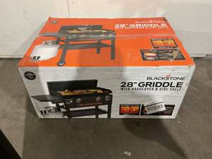 lot 86 image: Blackstone Original 2-Burner 28 Propane Omnivore Griddle with Hard Cover