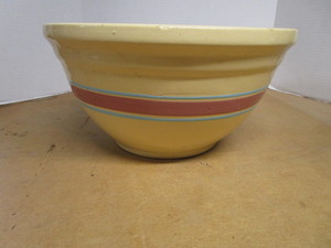 lot 9 image: Wattware Bread Bowl