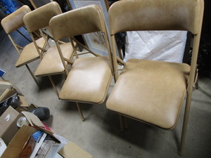 lot 31 image: Cosco Folding Chairs